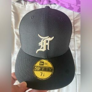 Fear of God Essentials Black 59FIFTY Fitted 7 1/8 worn 5 times